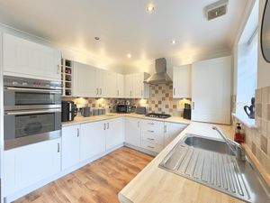 Photo 10- click for photo gallery